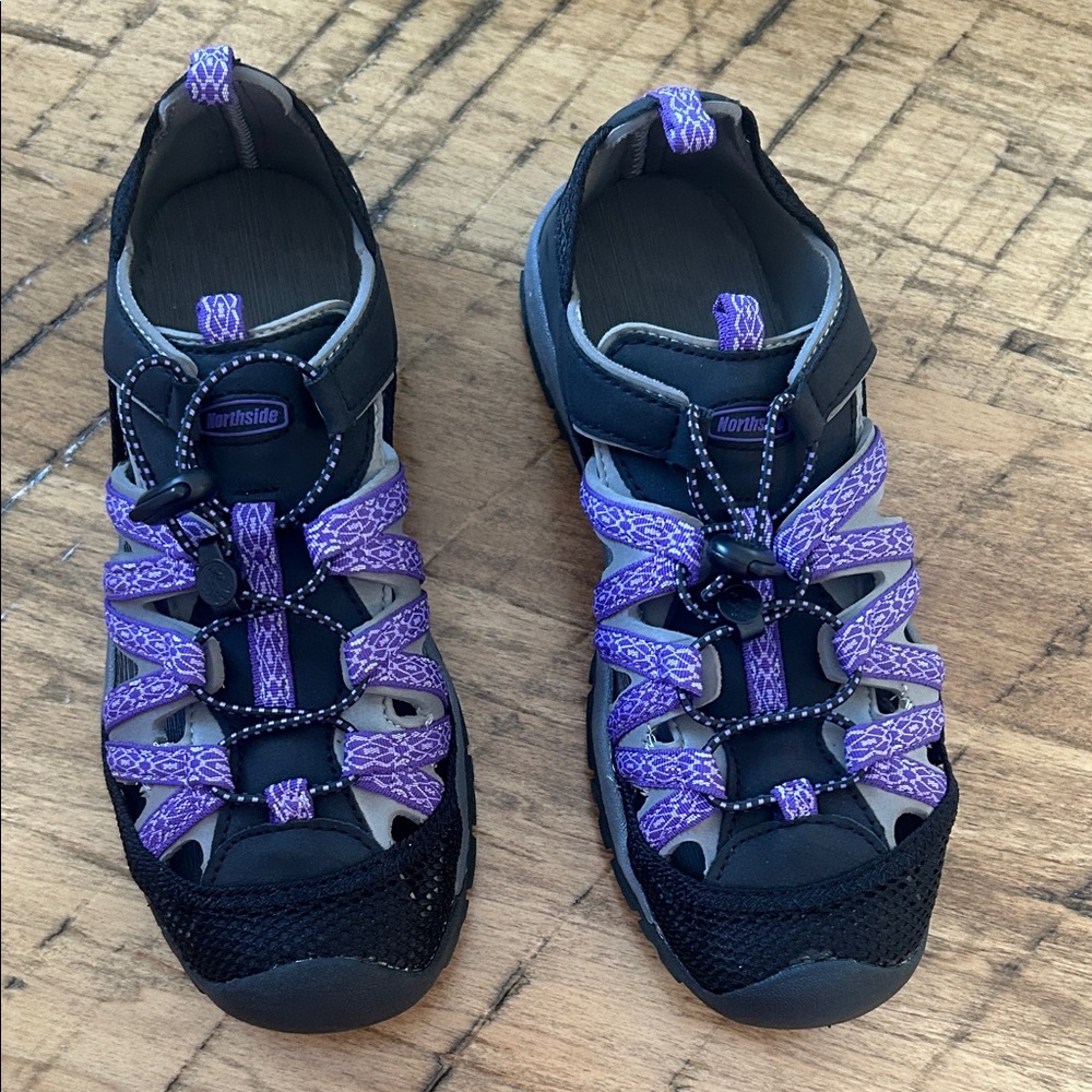 Northside Women's Santa Rosa Closed Toe Sport Sandals Black/Violet 9